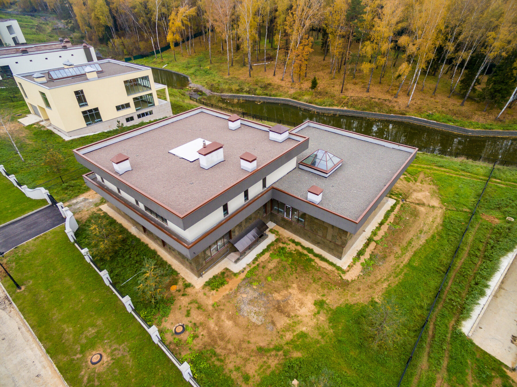 Modern house construction